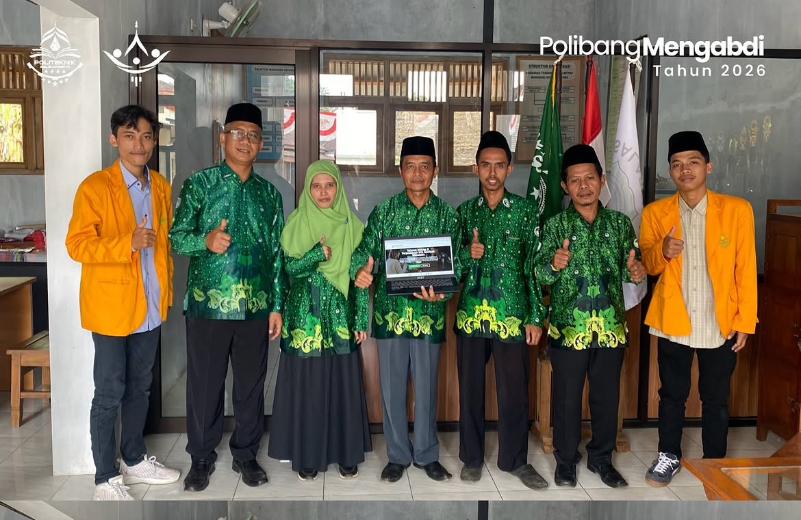 Tingkatkan Digitalisasi Sekolah, Polibang Mengabdi Gelar Bimtek Website Perpustakaan di MTs Salafiyah
